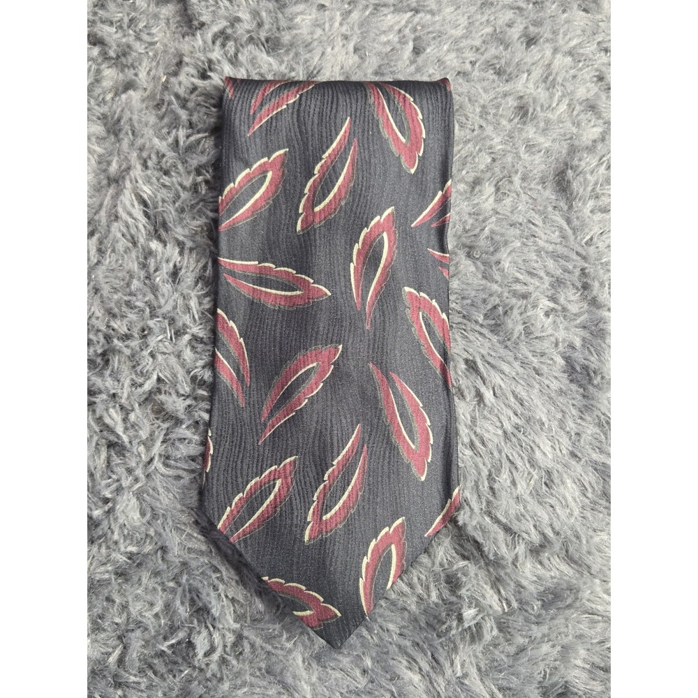 Vintage Giorgio Armani 100% Silk Black Red Neck Tie Geometric Classic Sexy